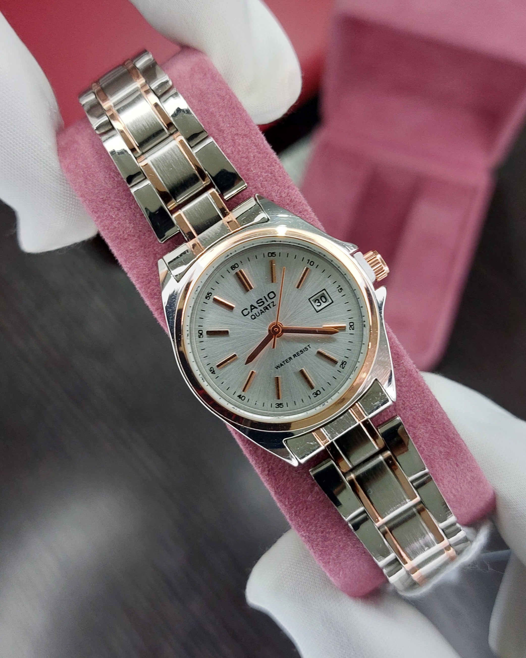 Montre "CASIO" Quartz "Two Tone"