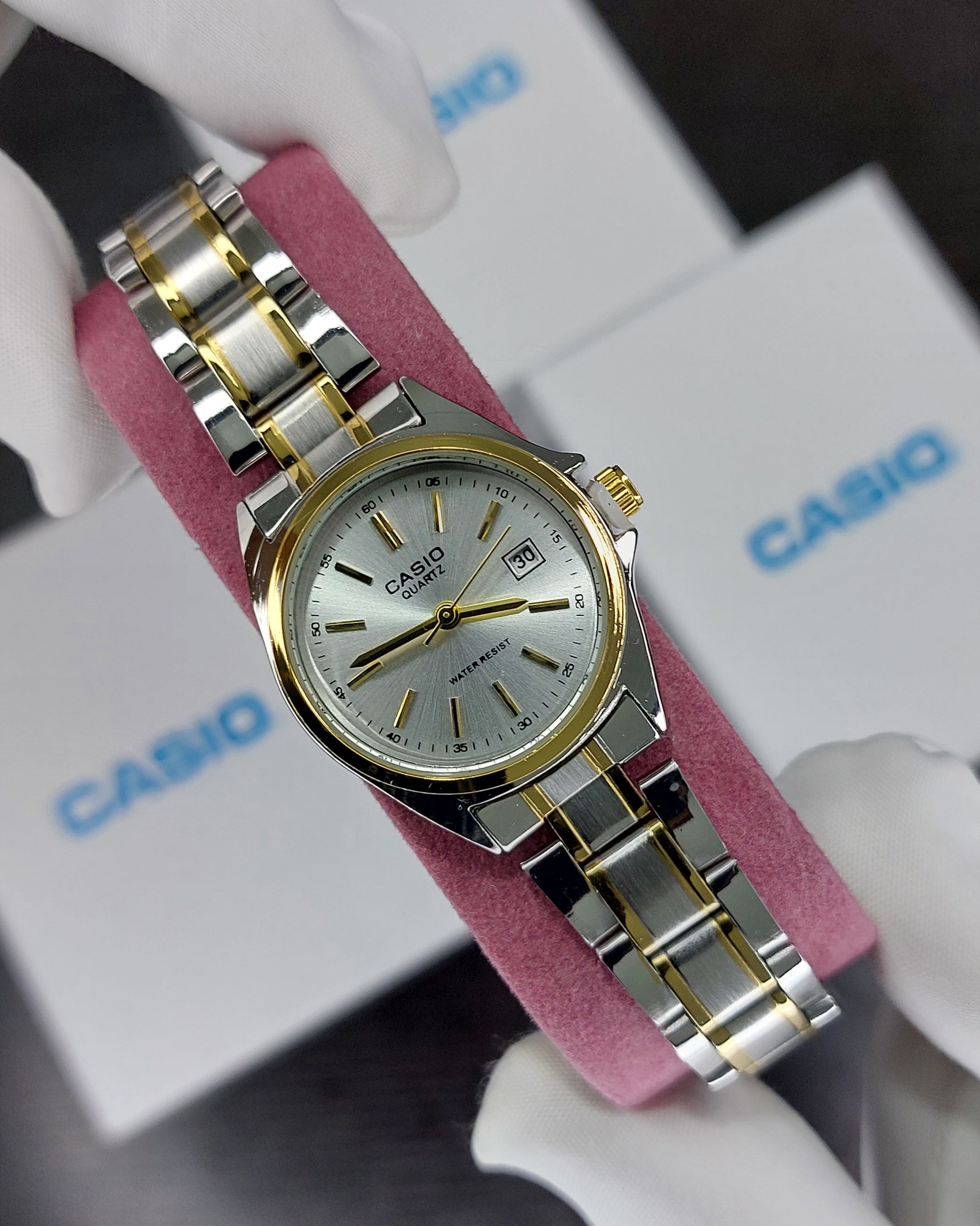 Montre "CASIO" Quartz "Two Tone"
